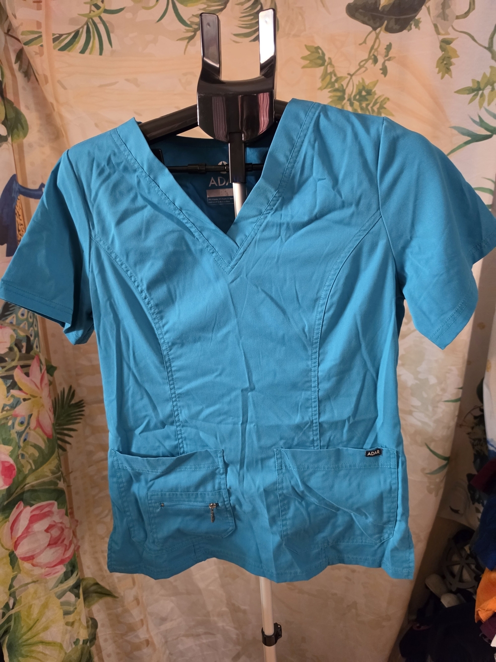 Adar Women's V-Neck Scrub Top in Teal Blue